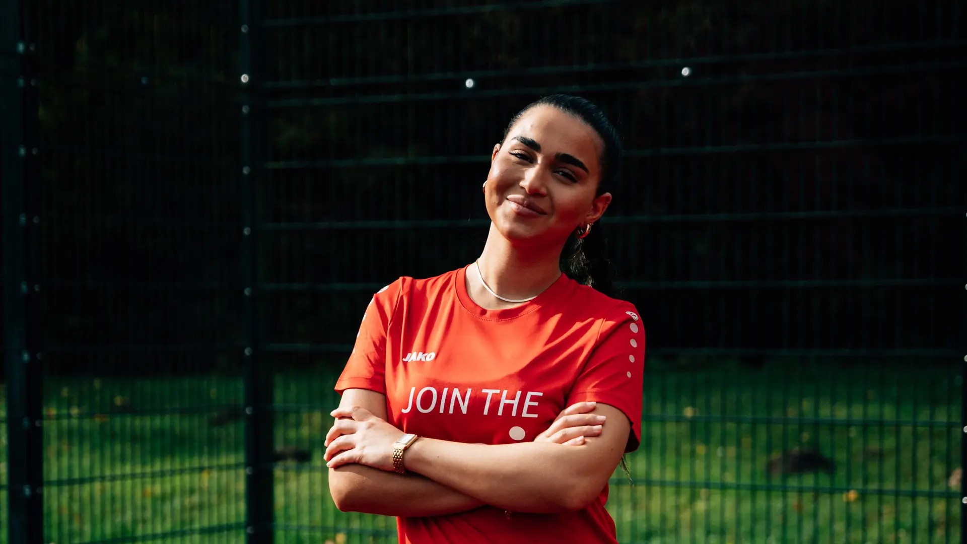 Fussballspielerin Portrait Nachtlook Fussballspielerin Portrait Nachtlook